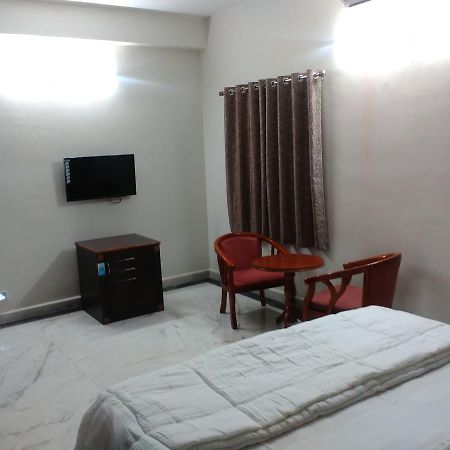 Fresh Living Prime Banjara Hotel Hyderabad Ngoại thất bức ảnh